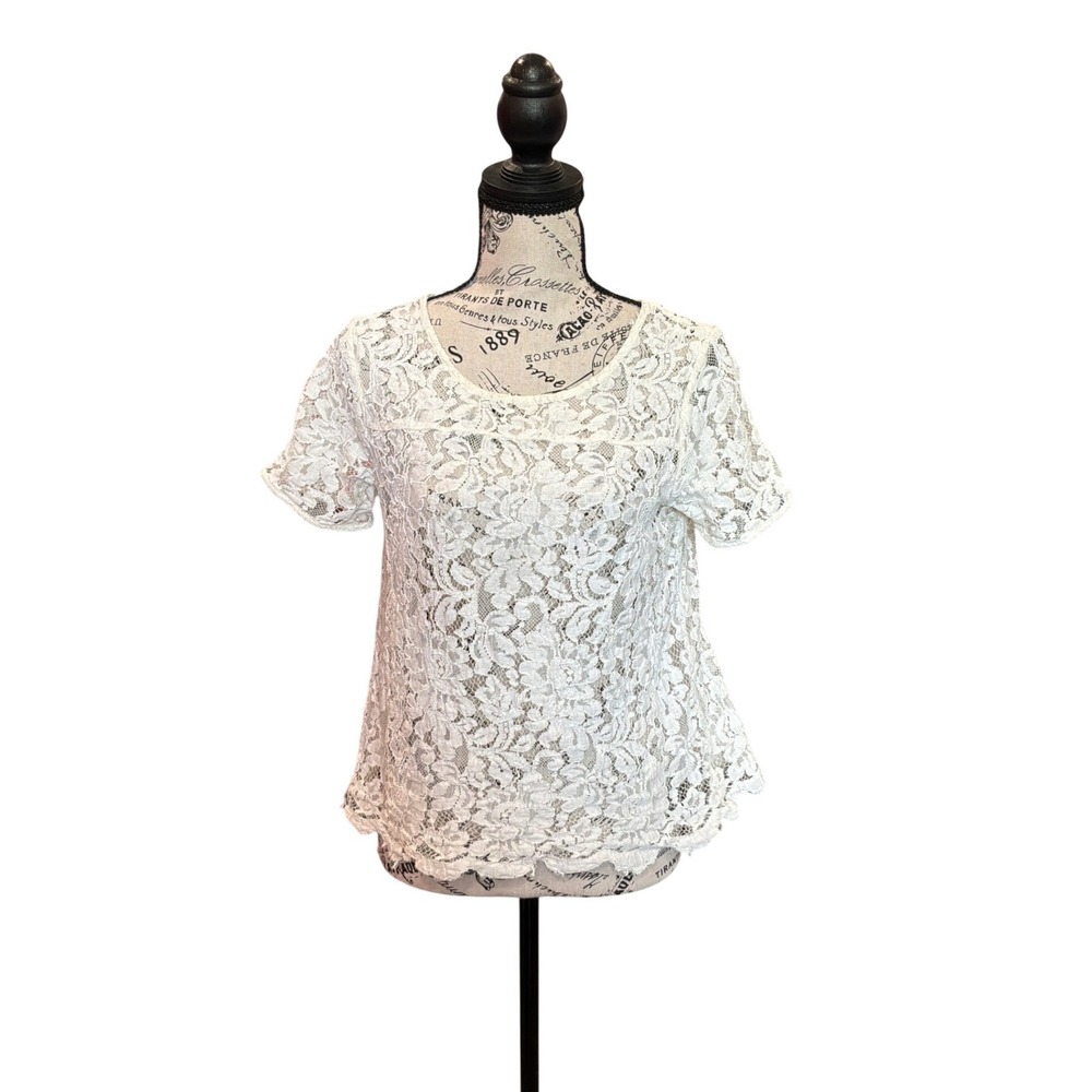 LOFT Petites Cream White Floral Lace Short Sleeve Scoop Neck Blouse MPโ